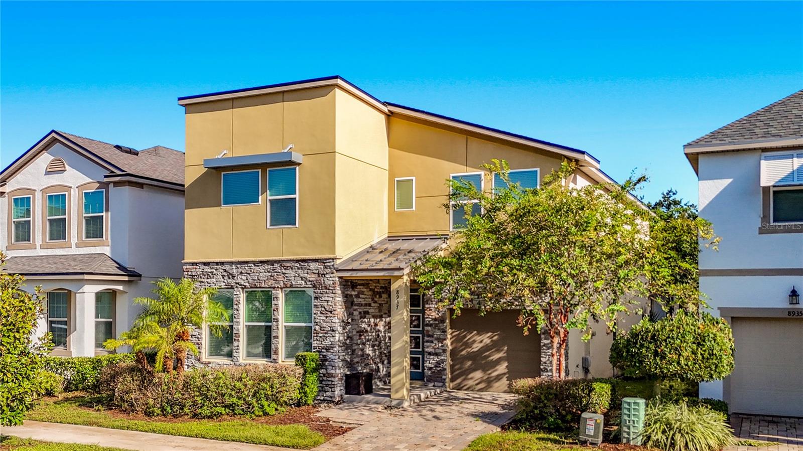 8937 AMELIA DOWNS TRAIL