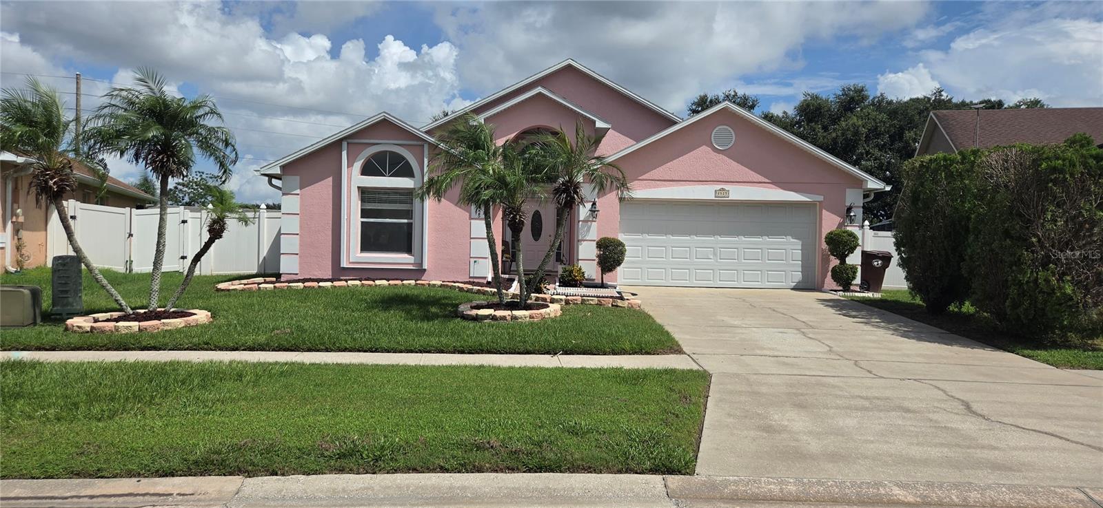2525 HIKERS COURT