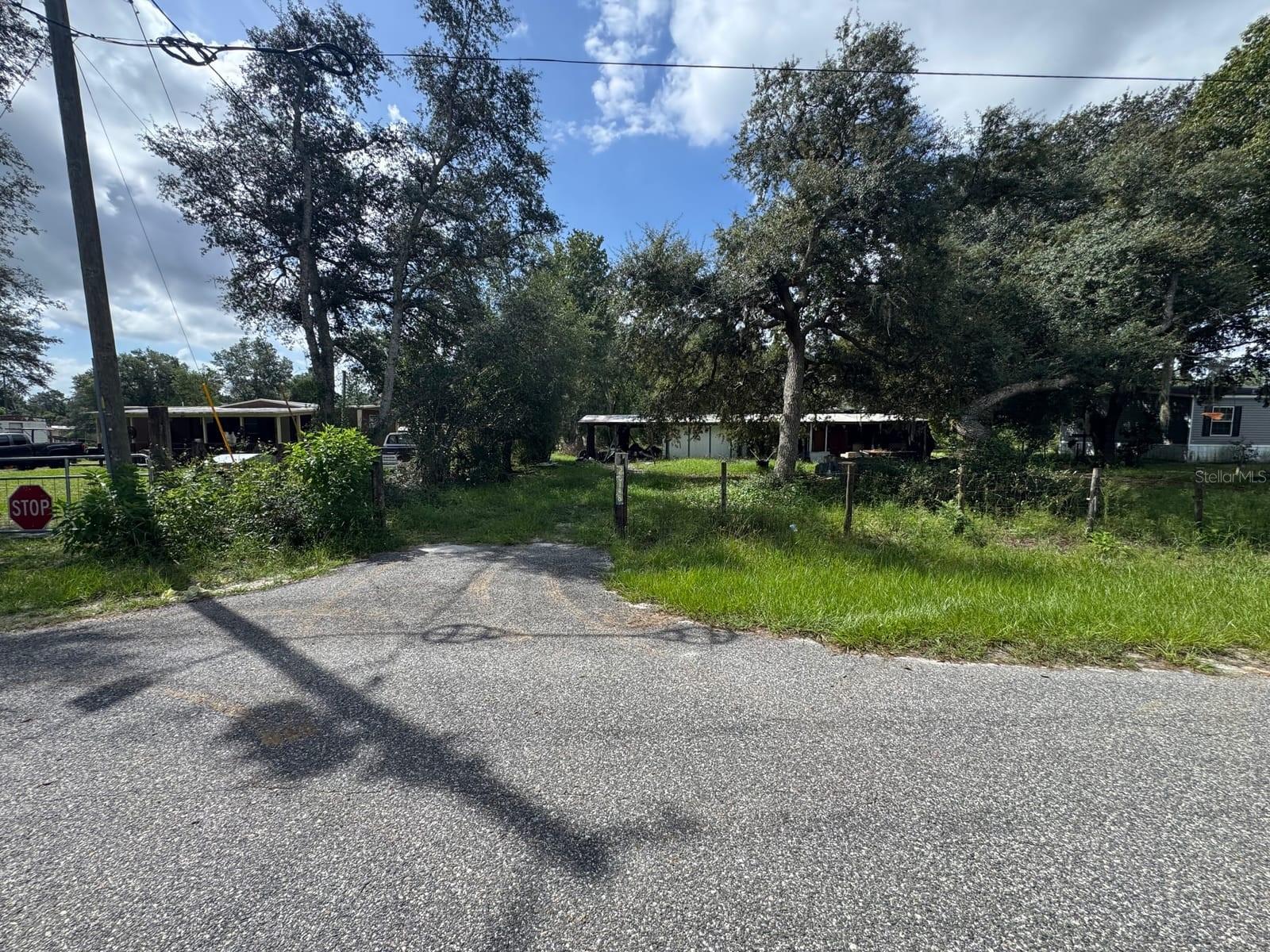 Listing photo 1 for 28148 Hibiscus Ave