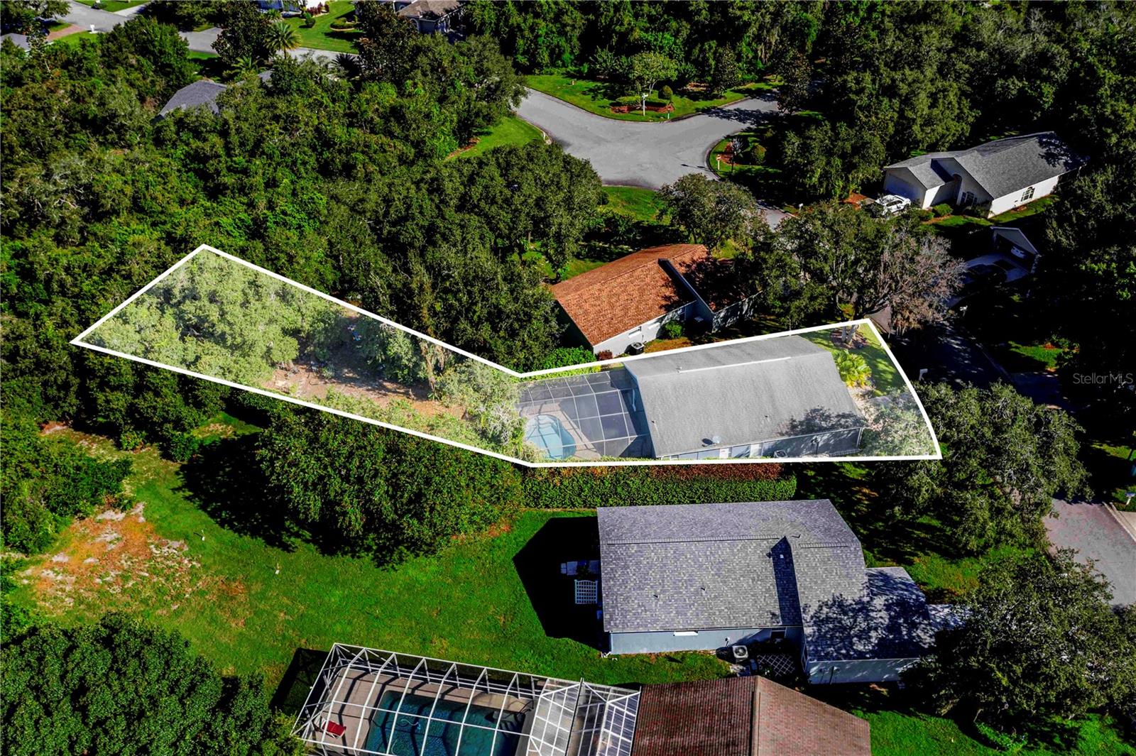 Listing photo 3 for 991 Old Cutler Rd