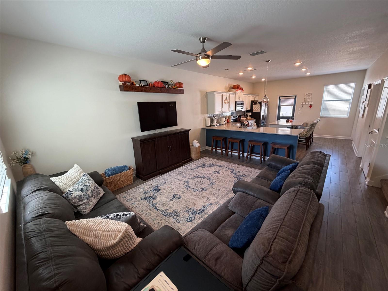 Listing photo 3 for 11120 Suspense Dr