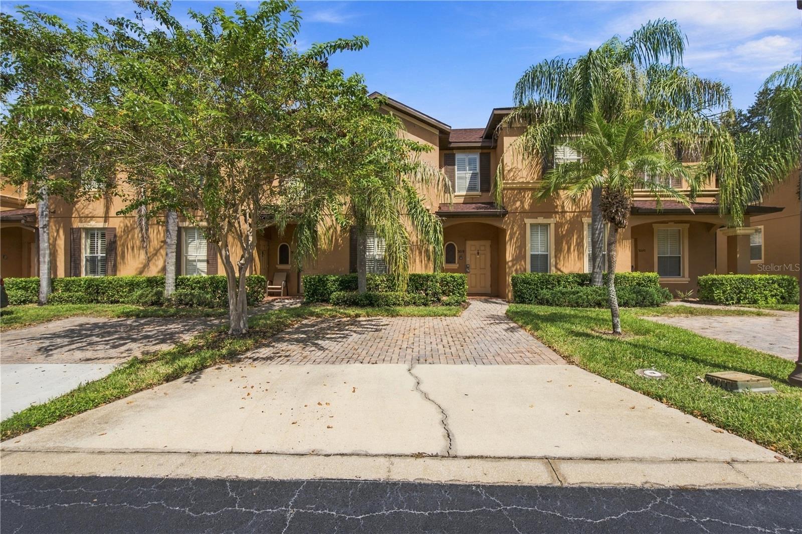 Listing photo 1 for 3010 Calabria Ave #3010