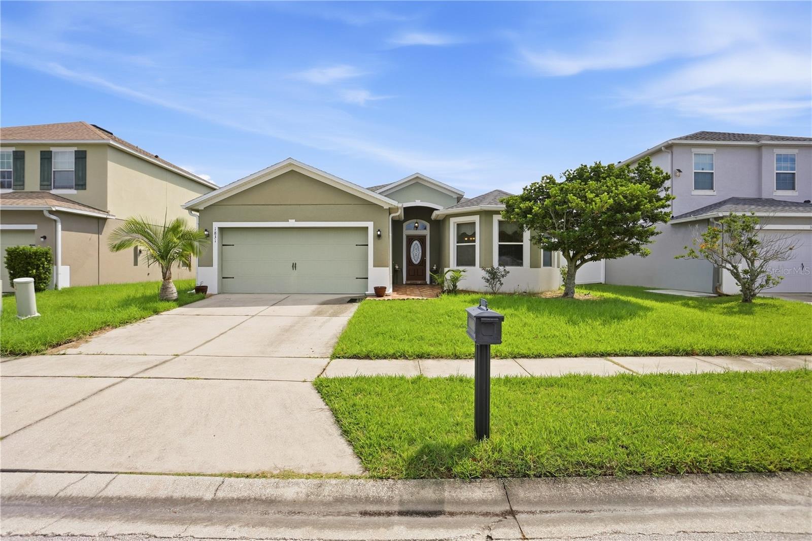 1831 BETSY ROSS LANE