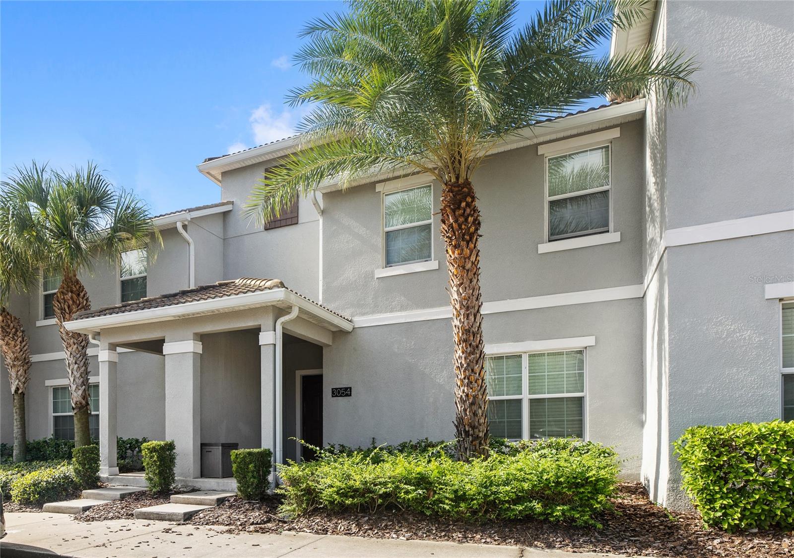 Listing photo 1 for 3054 Gatsby St