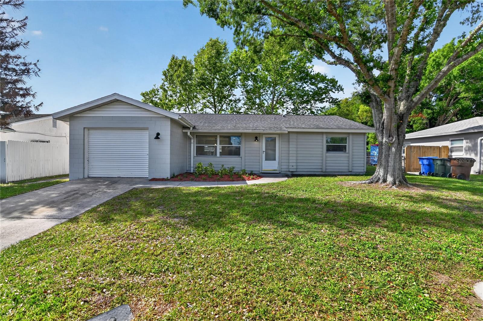 Listing photo 1 for 1330 Meadowbrook St