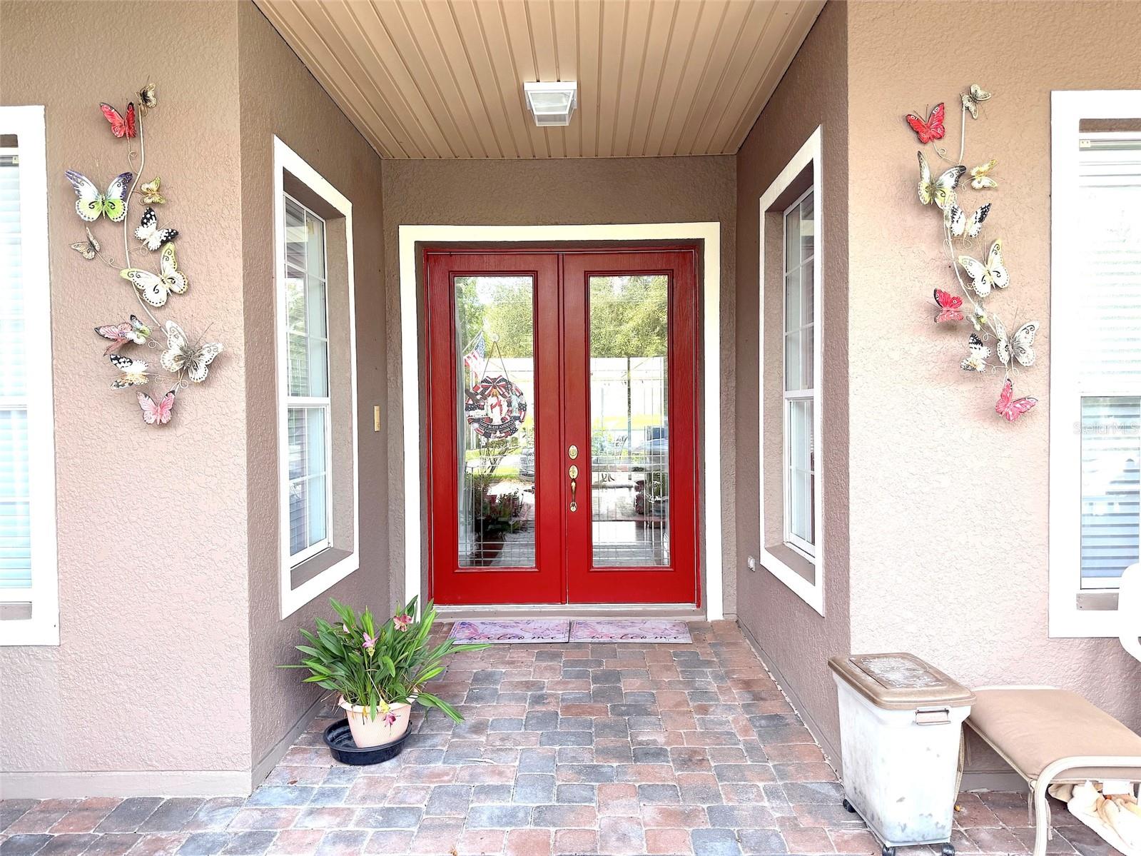 Listing photo 3 for 801 Glendora Rd