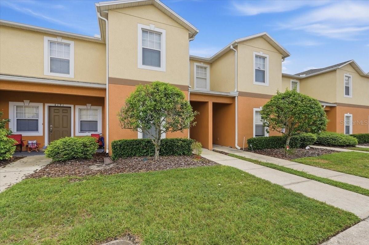 Listing photo 2 for 4189 Winding Vine Dr
