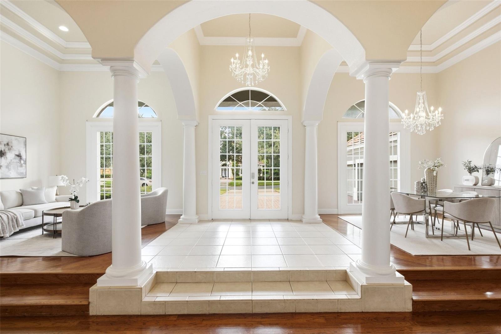 Listing photo 3 for 6533 Cartmel Ln
