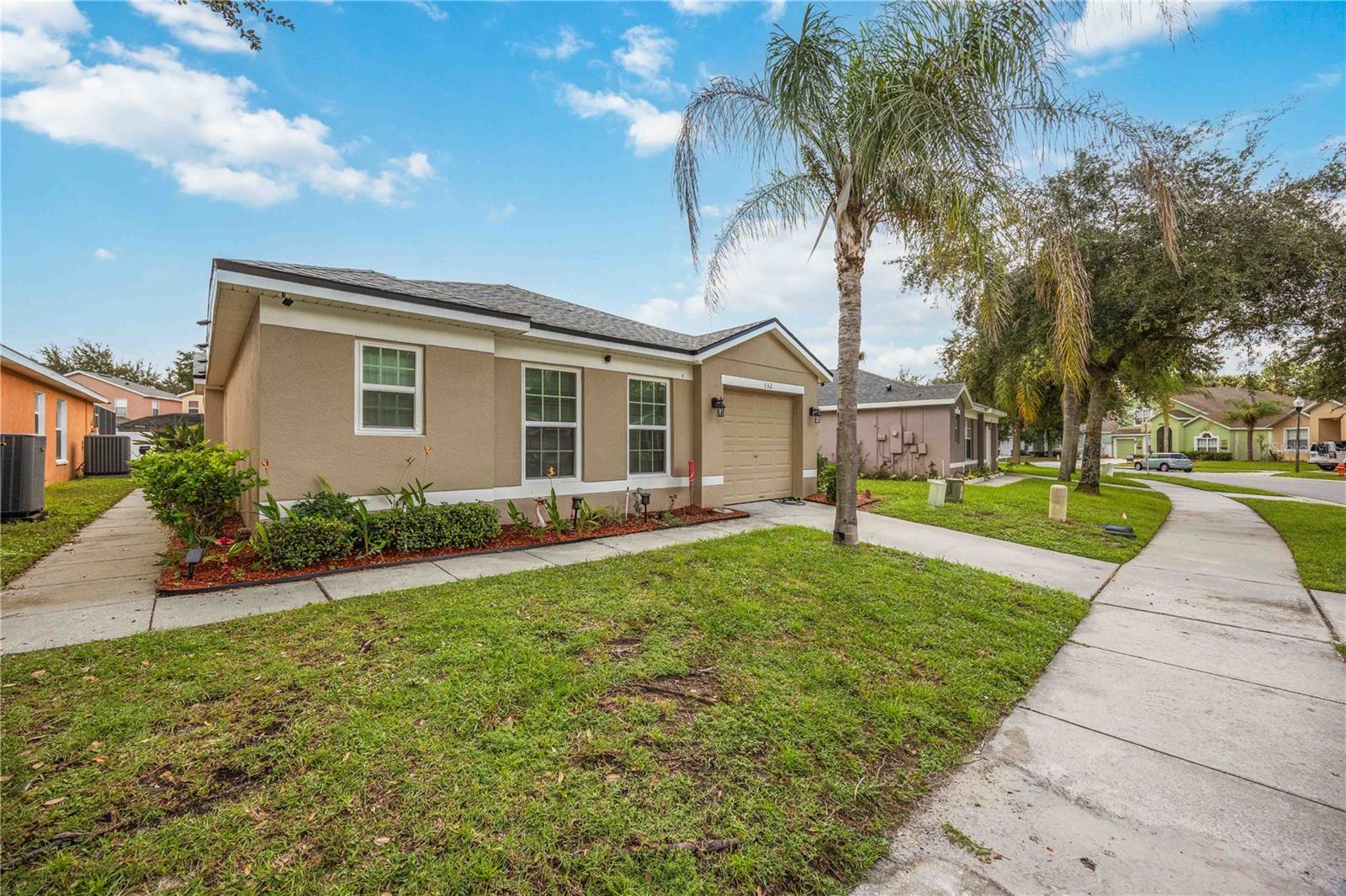 Listing photo 2 for 332 Scrub Jay Way