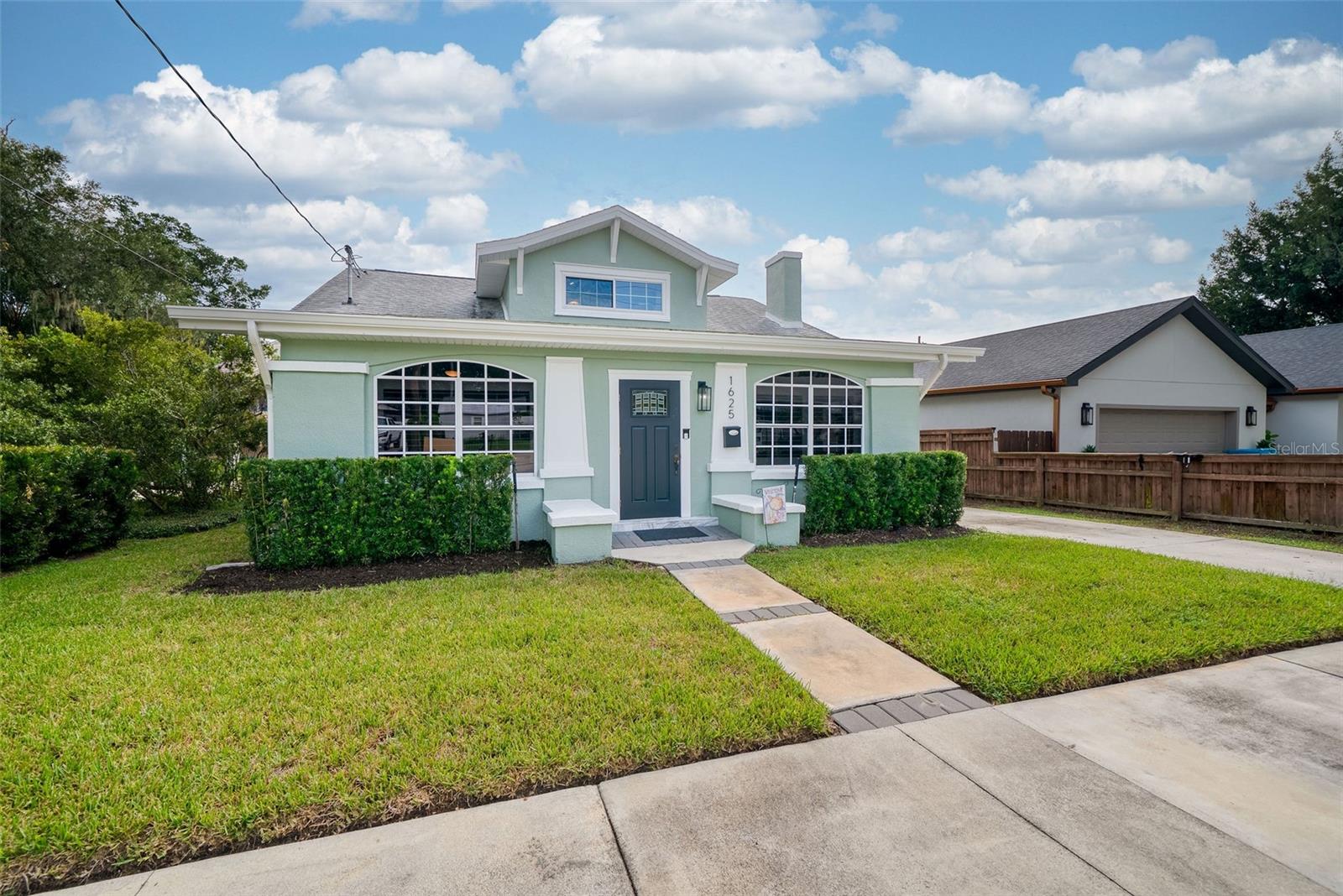 Listing photo for 1625 S Eola Dr