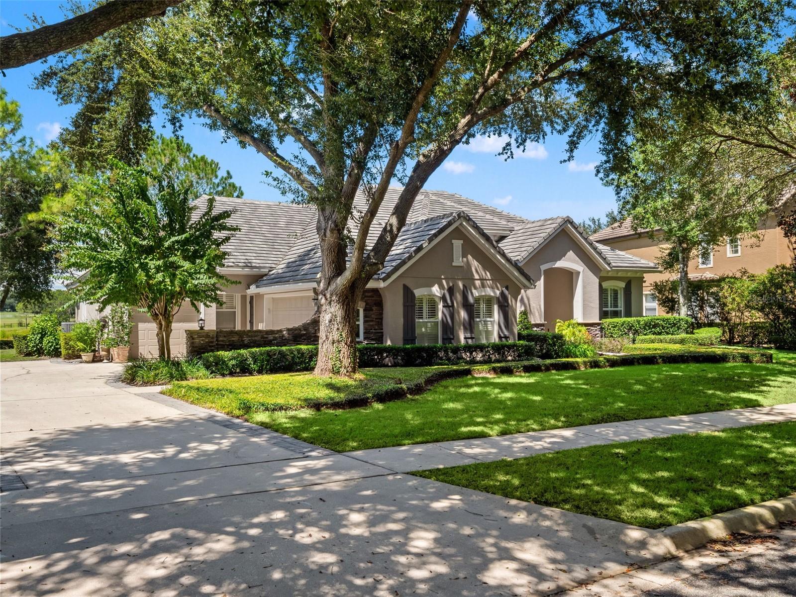 Listing photo 3 for 25535 Hawks Run Ln