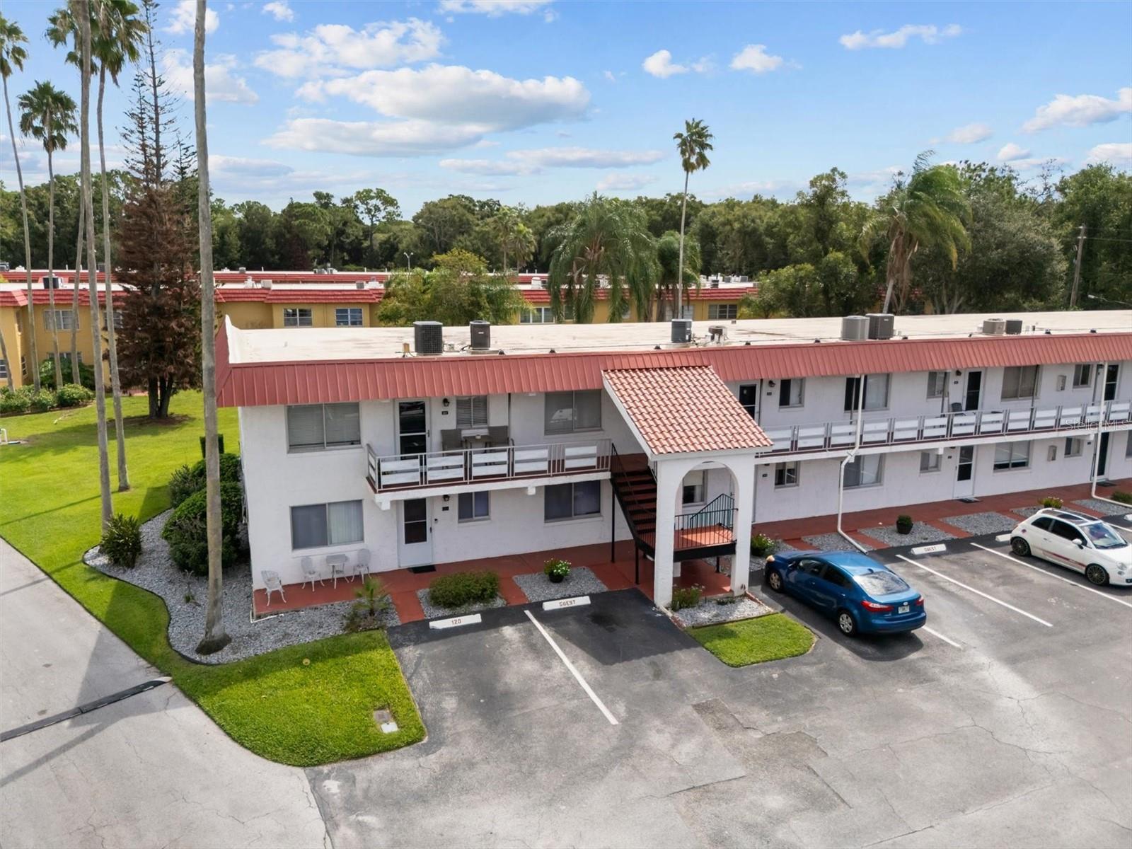 Listing photo 1 for 1100 Martinique Dr #220