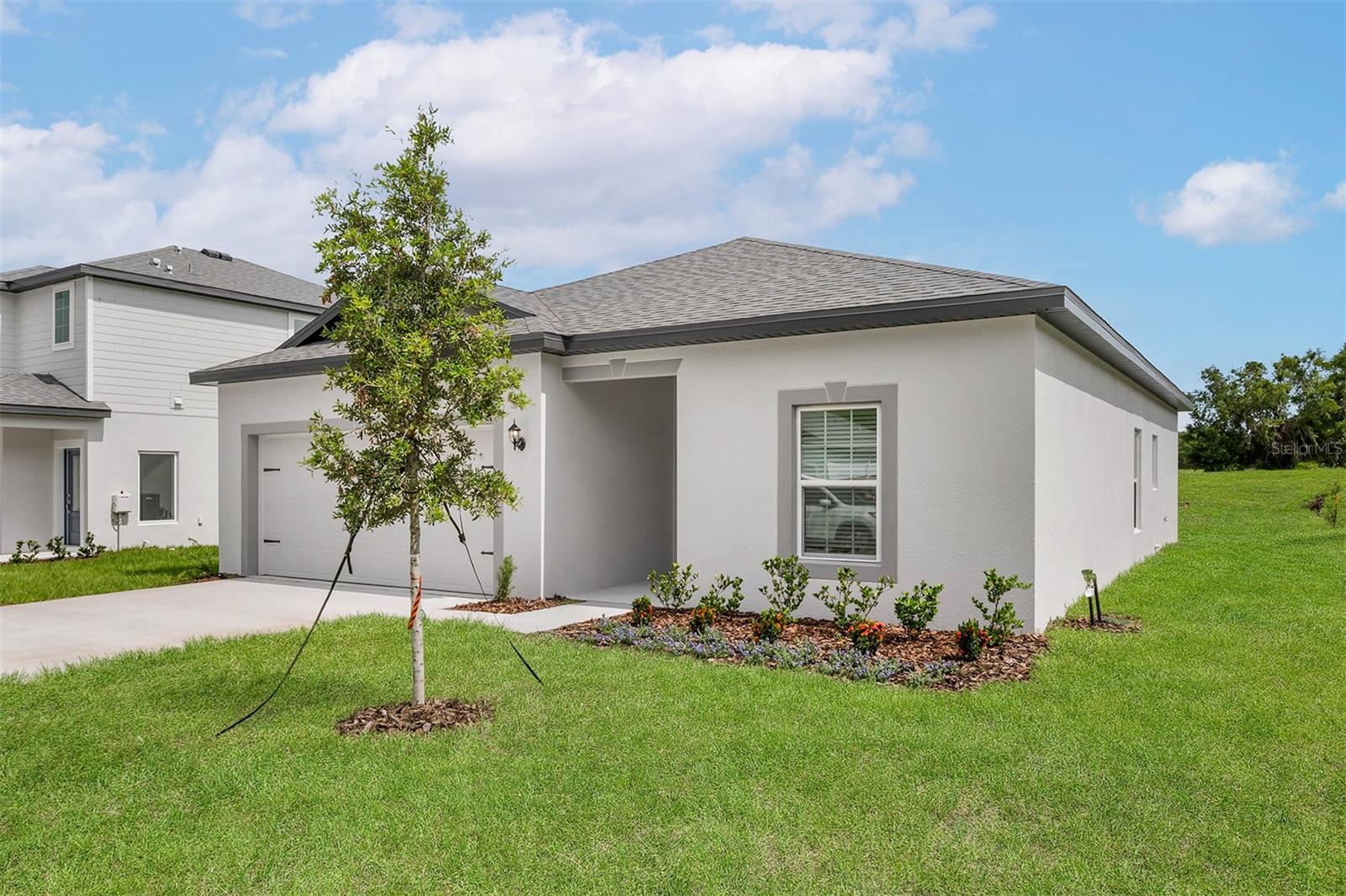 Listing photo 2 for 13351 Tula Loop