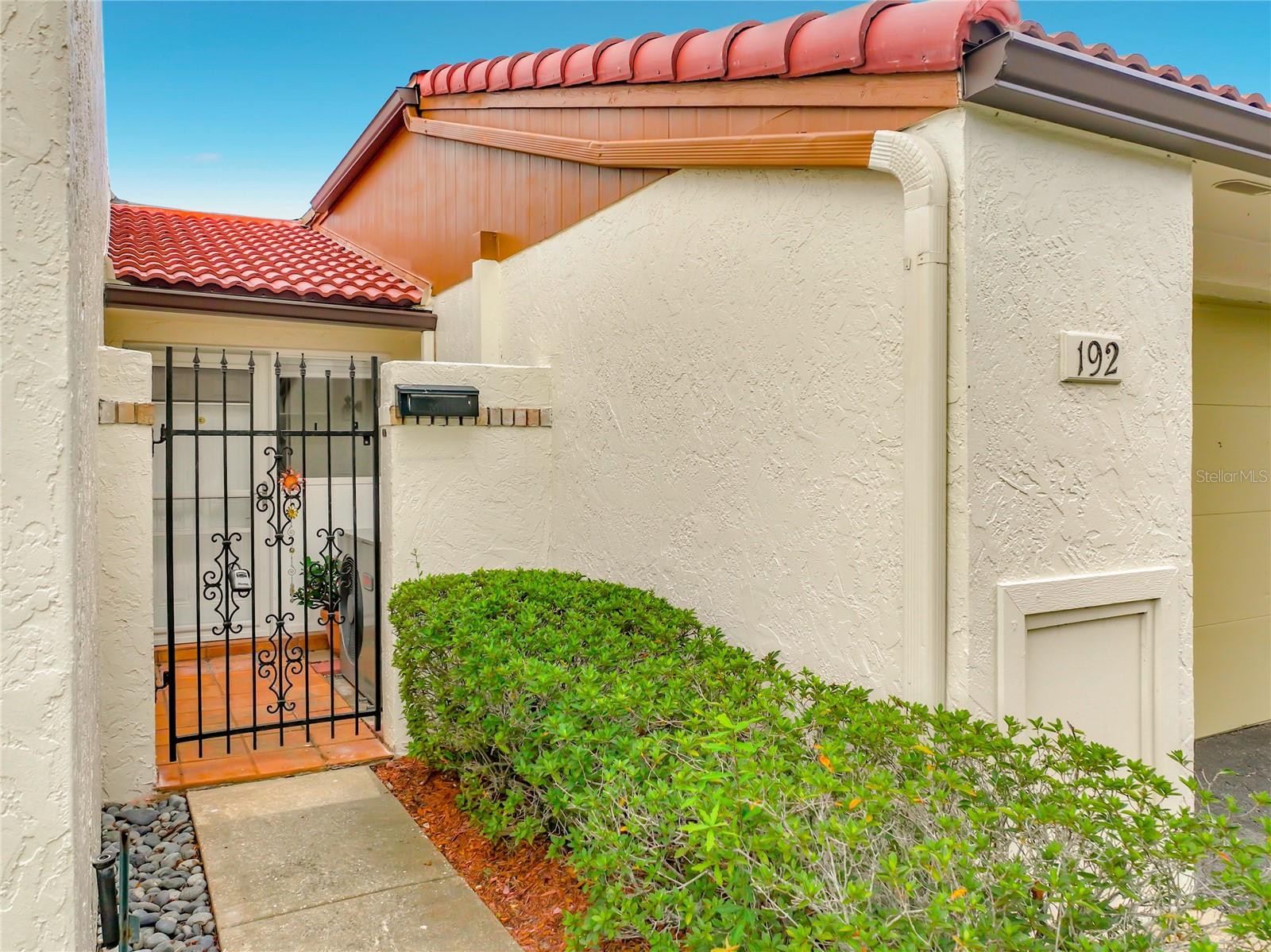 192 BALFOUR DRIVE Unit 2