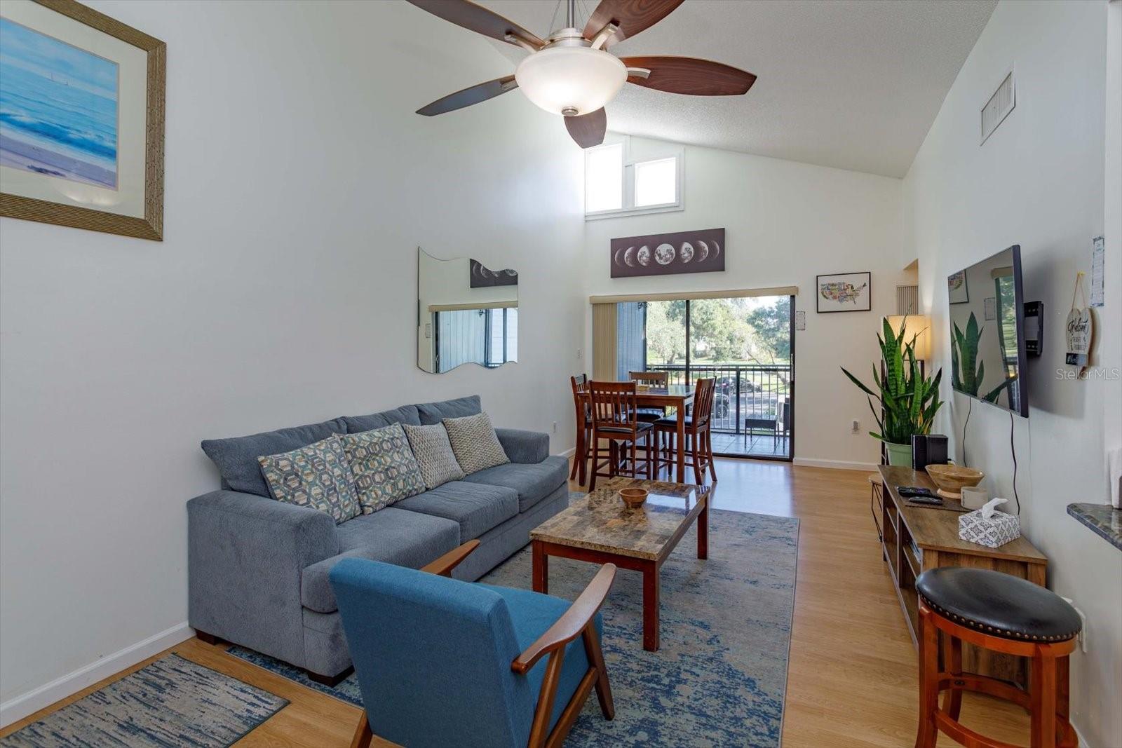 Listing photo 2 for 3676 Southpointe Dr #u2
