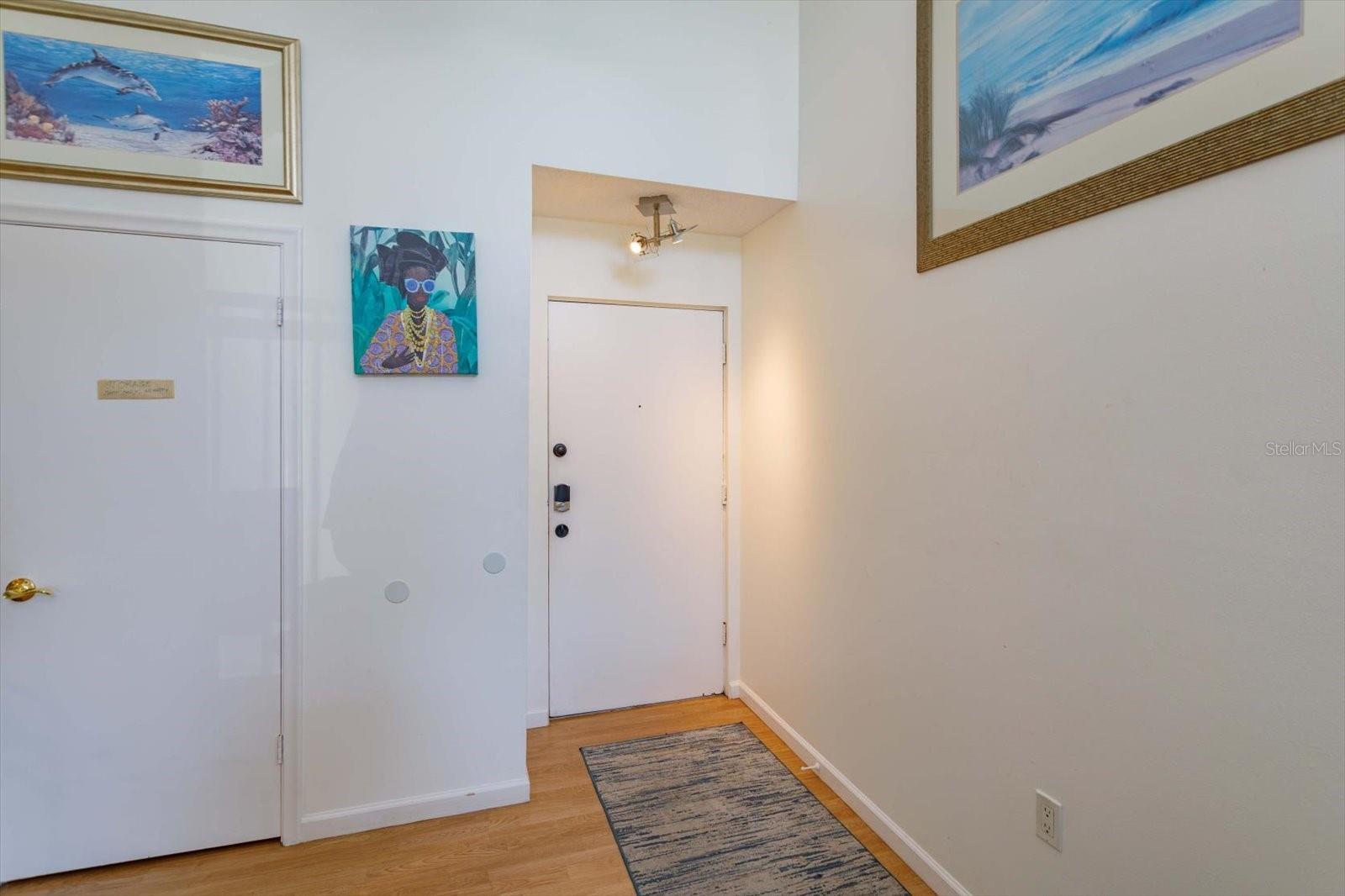 Listing photo 3 for 3676 Southpointe Dr #u2