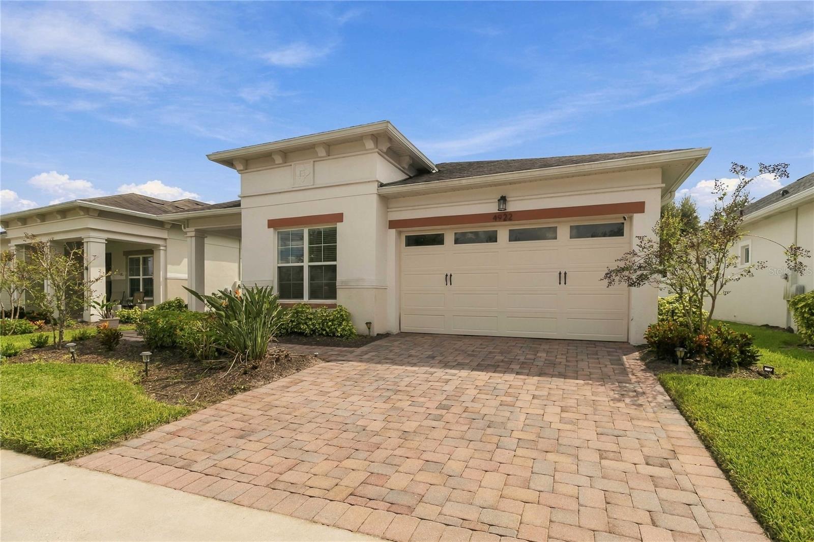 Listing photo 2 for 4922 Catalpa Dr