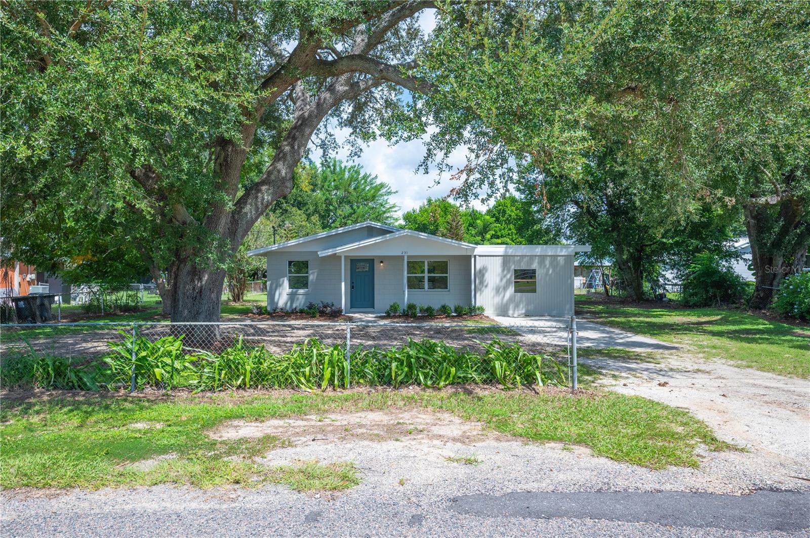 Listing photo 1 for 231 Willow St