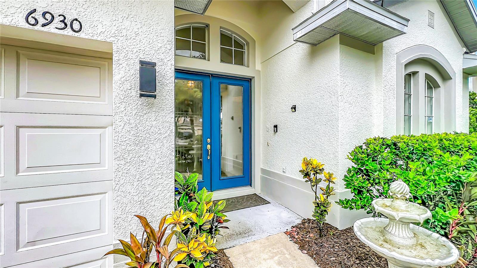 Listing photo 2 for 6930 Remington View Ct