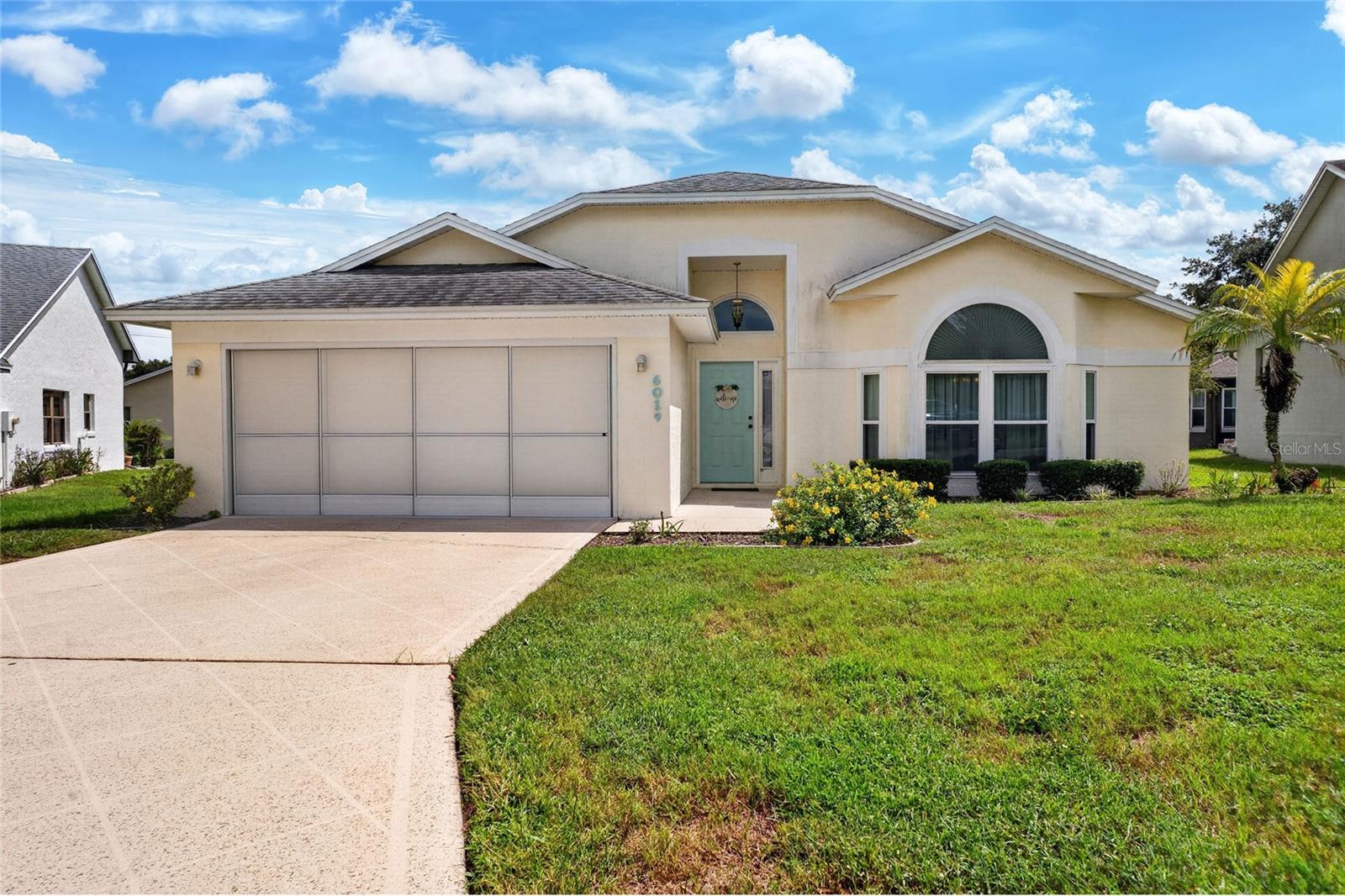 Listing photo 3 for 6019 Condor Dr