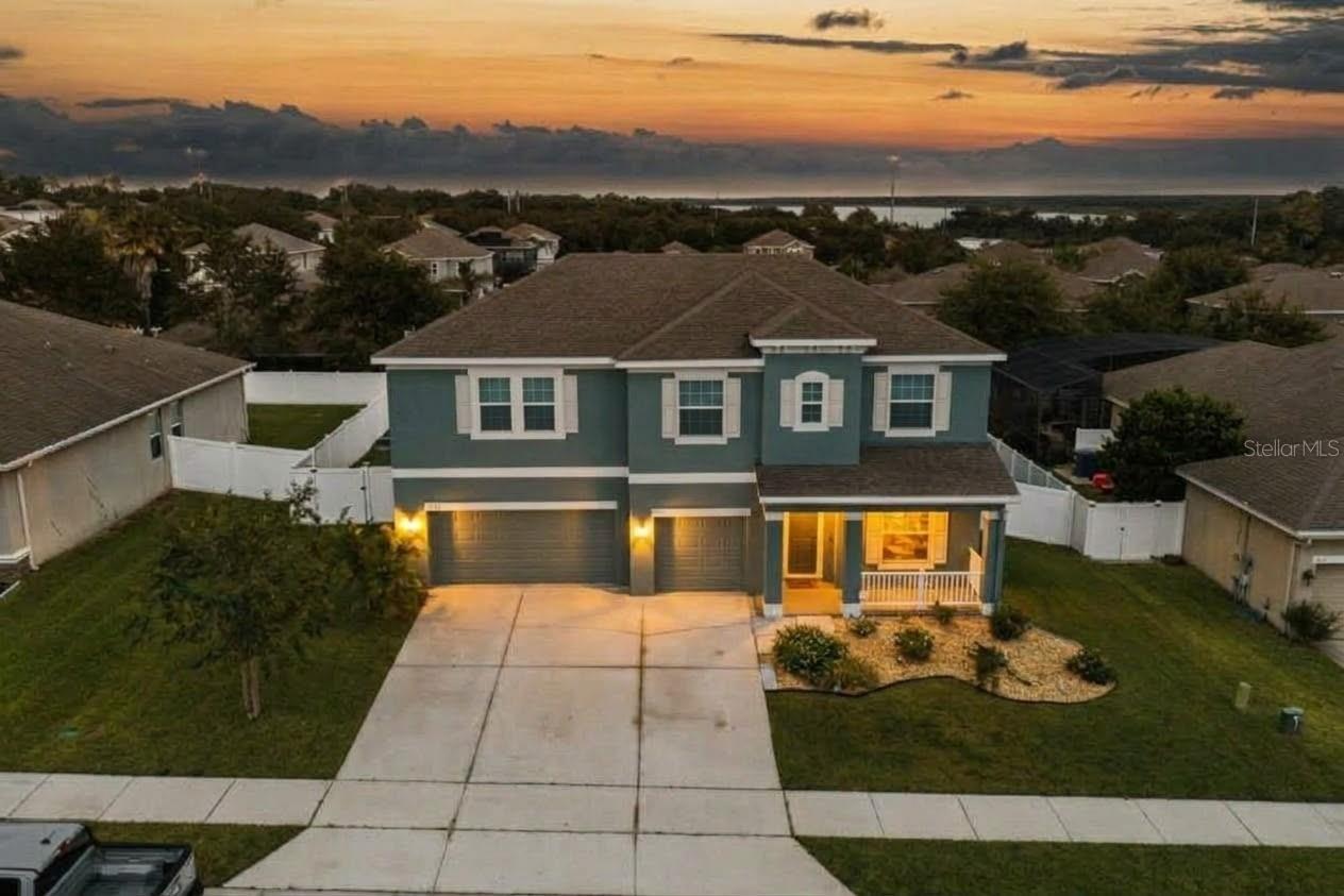 Listing photo 1 for 3026 Zander Dr