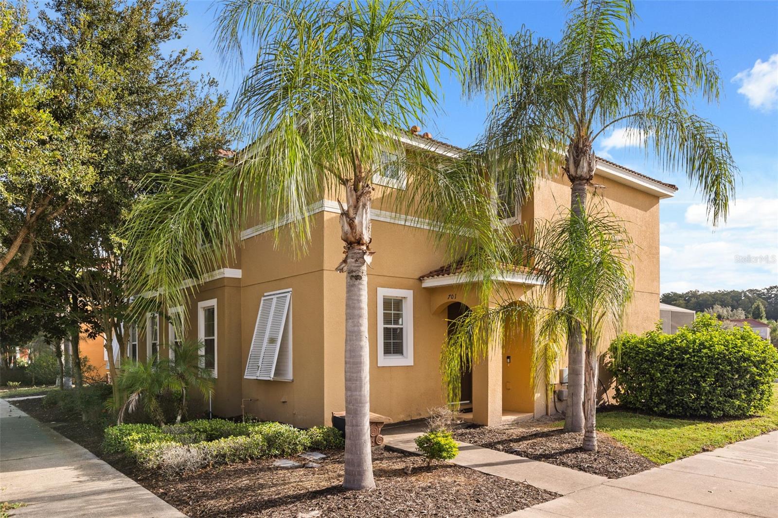 701 LAS FUENTES DRIVE