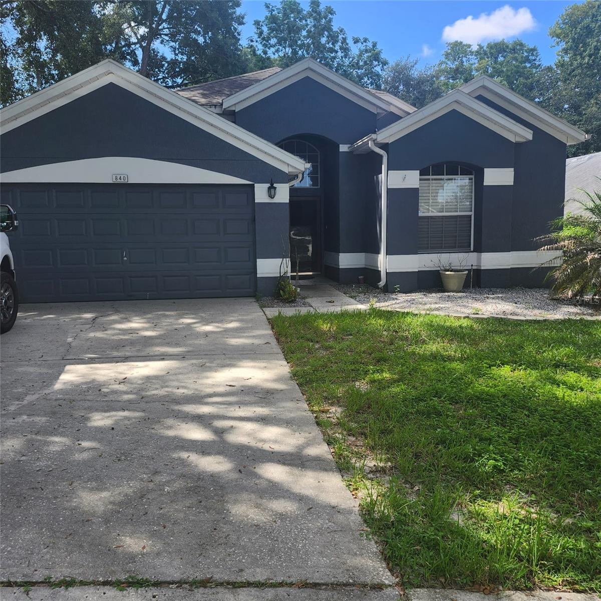 840 WHITE IVEY COURT