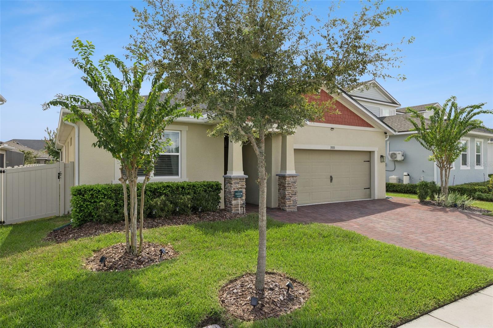 Listing photo 2 for 3033 Ambersweet Pl