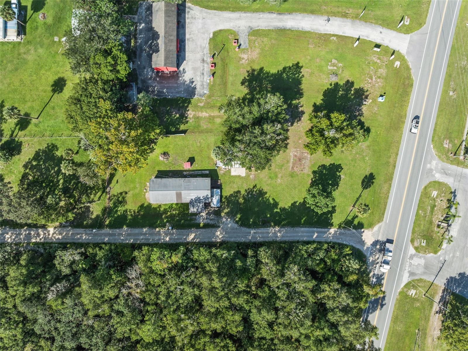 Listing photo 1 for 54901 Cedar Crest Rd