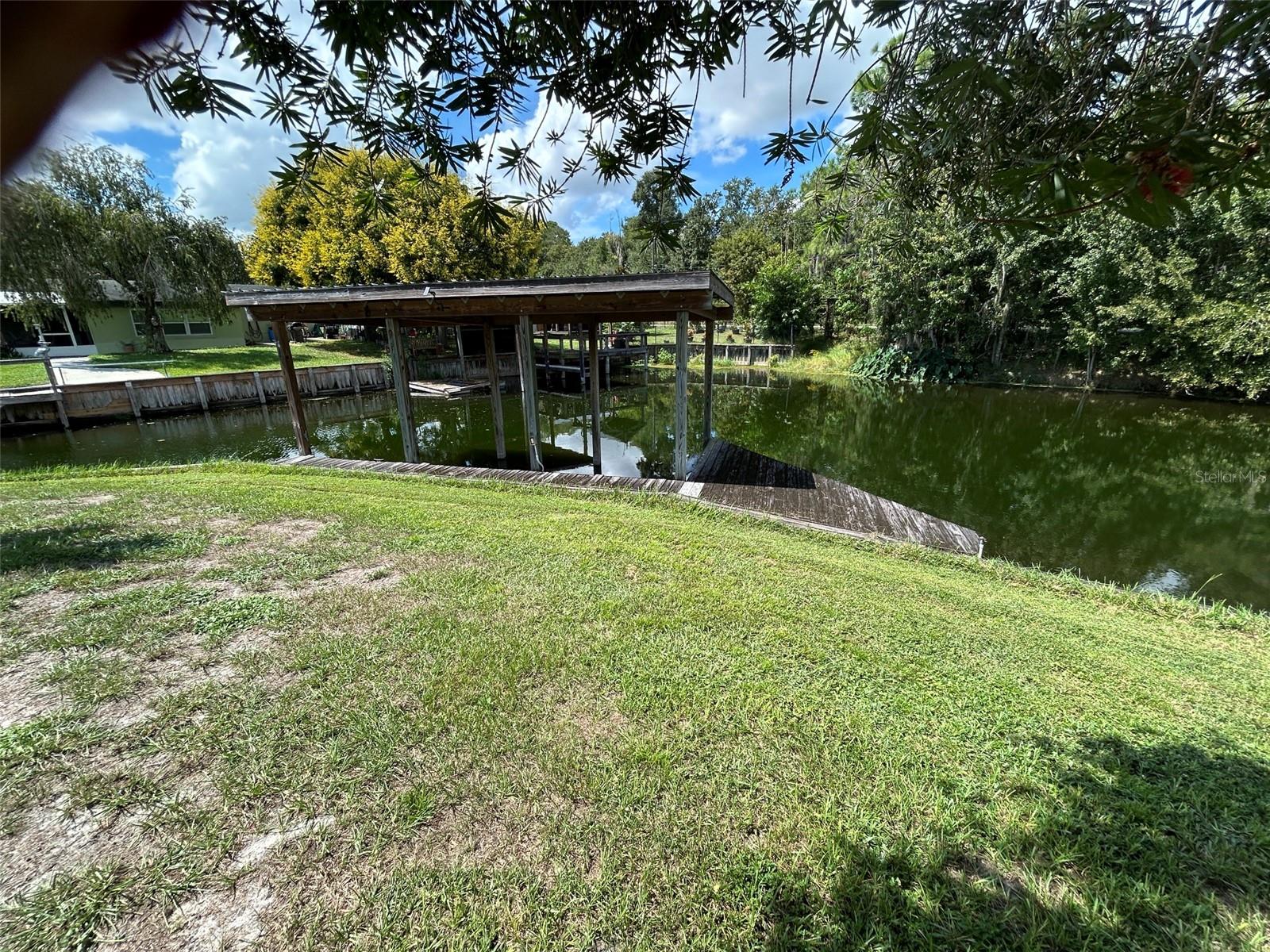 Listing photo 1 for 5637 Moon Rise Ln