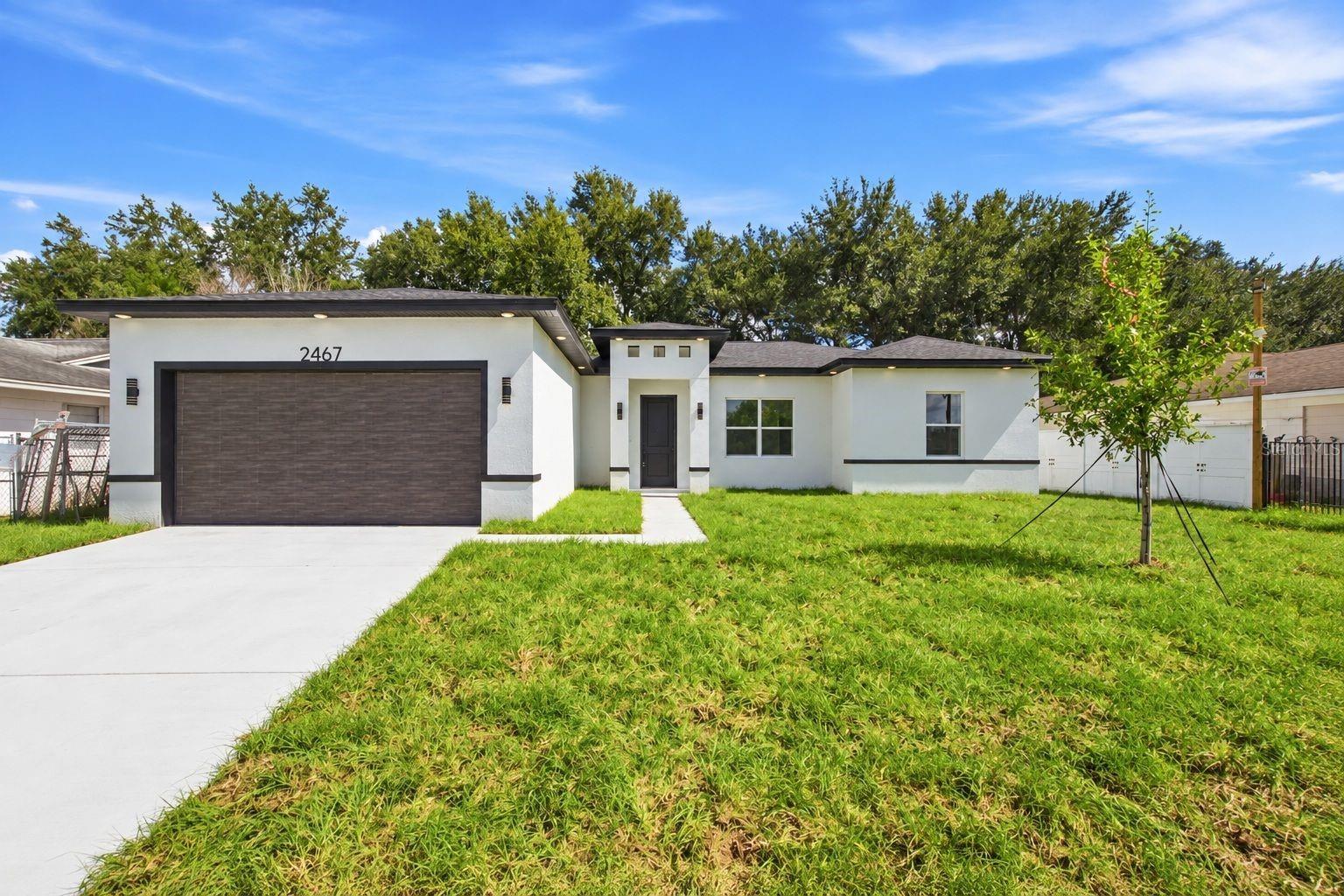 2467 MYAKKA DRIVE