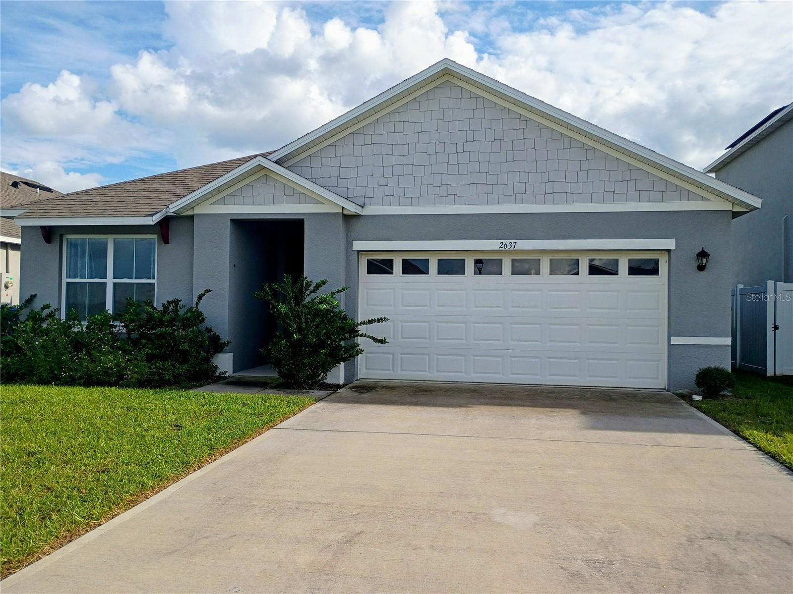 Listing photo 1 for 2637 Rowan St