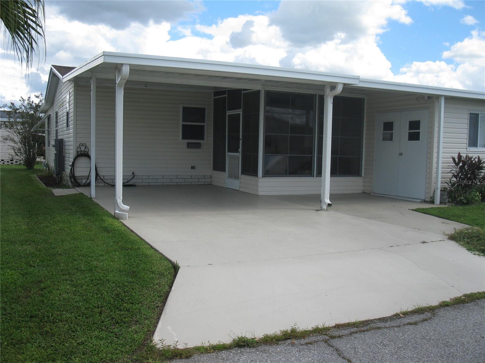 Listing photo for 386 Townbridge Dr