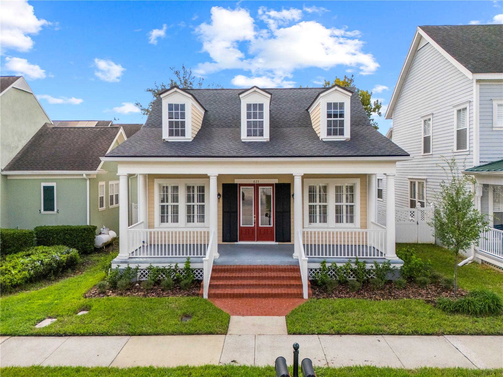 825 SPRING PARK LOOP