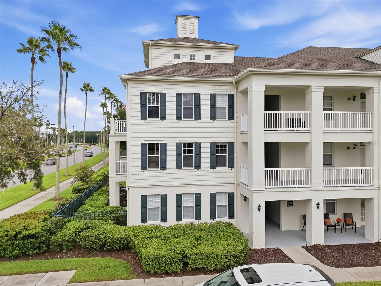 Listing photo 2 for 770 Siena Palm Dr #105
