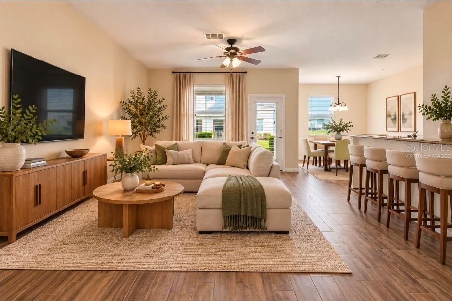 Listing photo 3 for 15515 Campden St