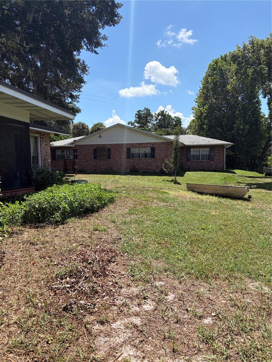Listing photo 3 for 34205 Radio Rd