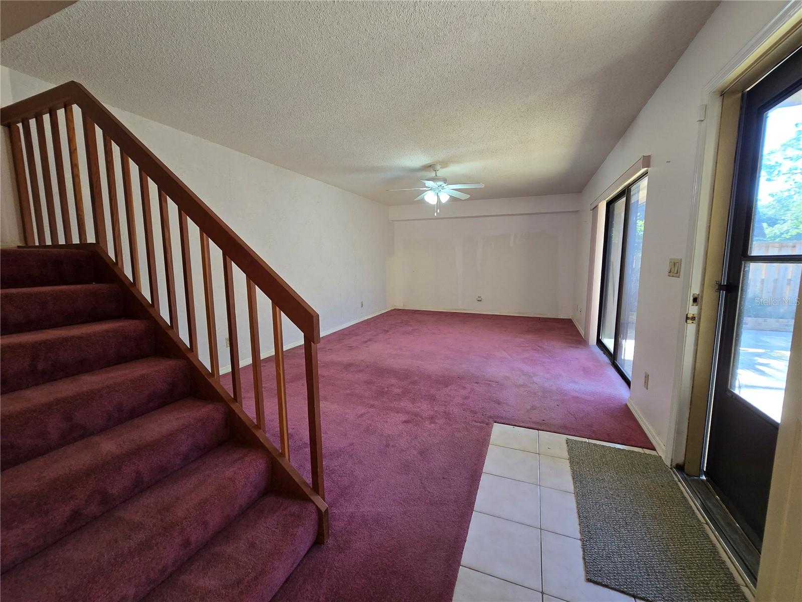 Listing photo 3 for 5280 Coral Ct #614