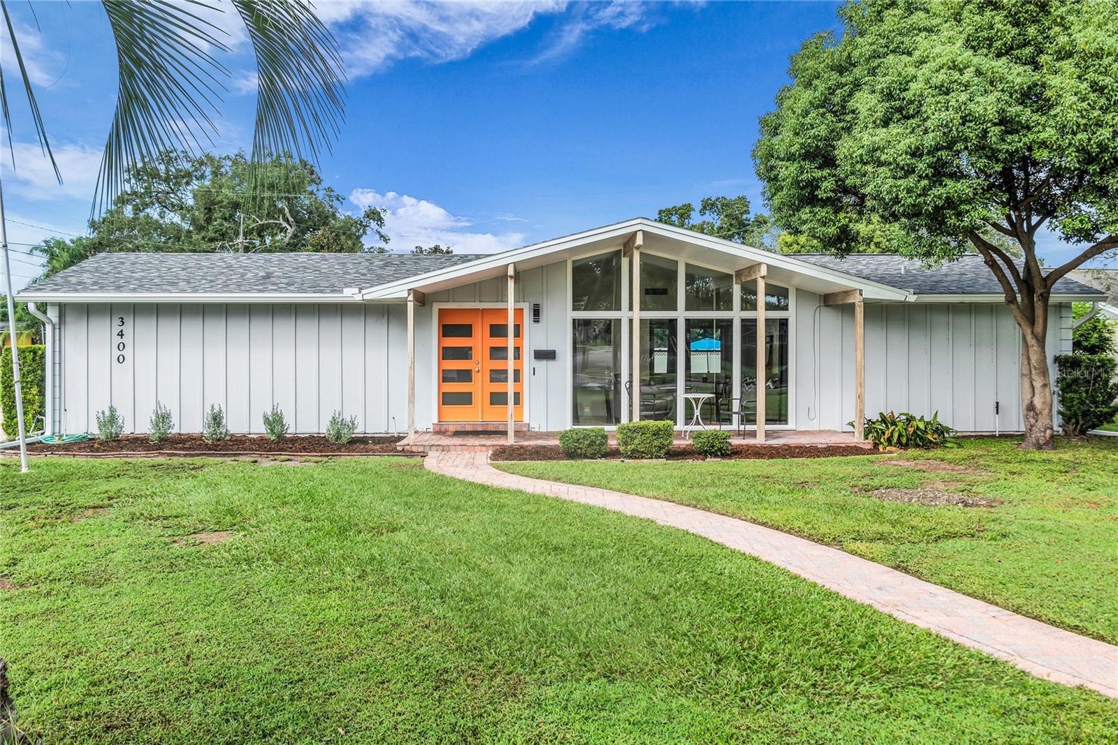 Listing photo 2 for 3400 Neptune Dr