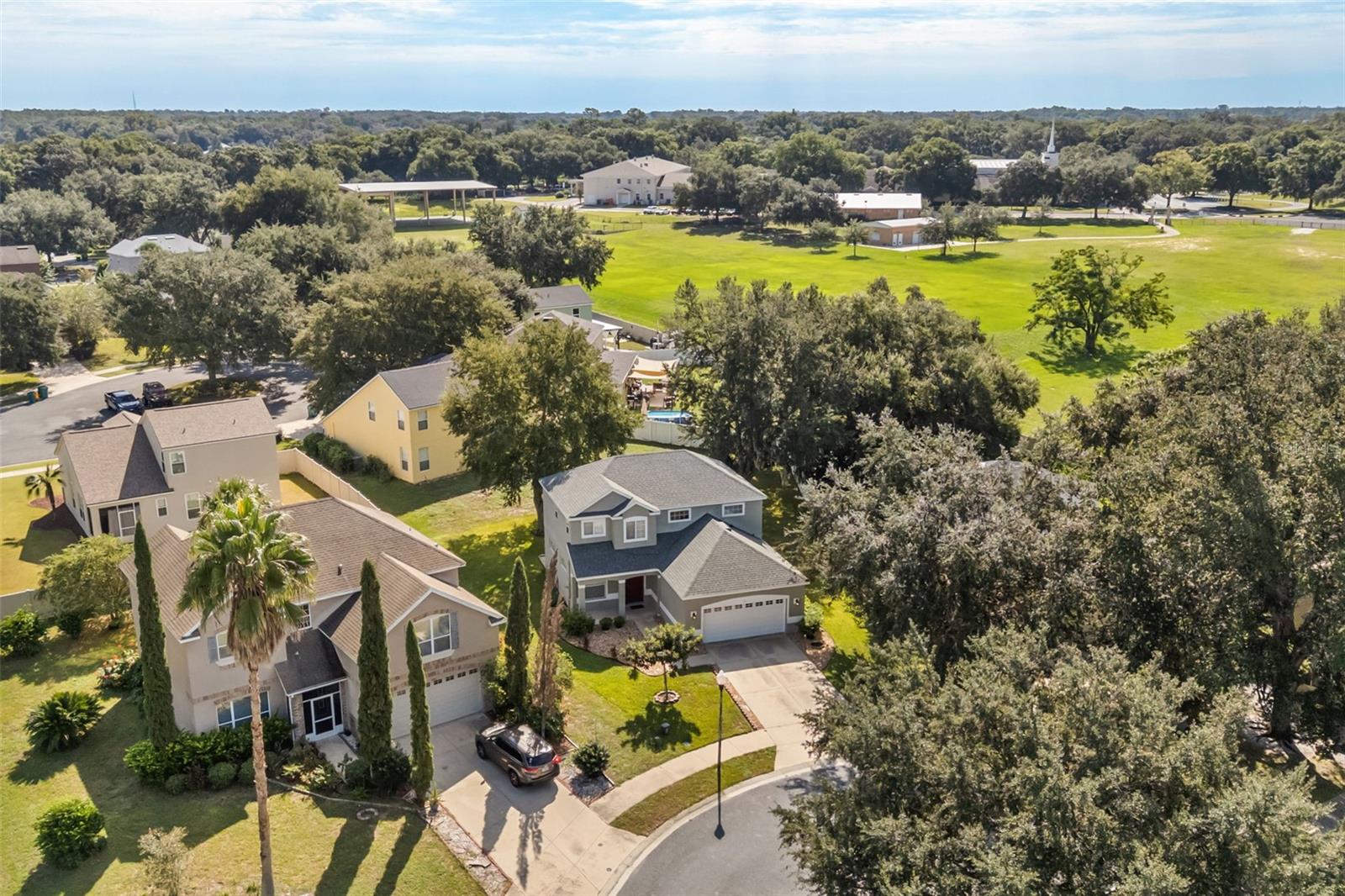 Listing photo 2 for 413 Split Oak Ct