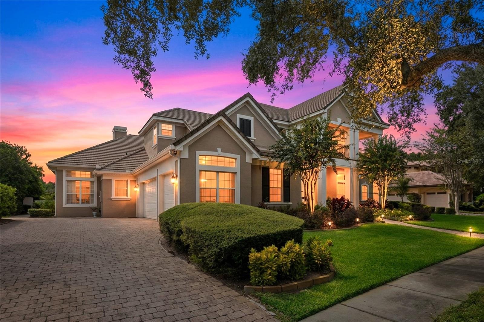Listing photo 1 for 8754 Southern Breeze Dr