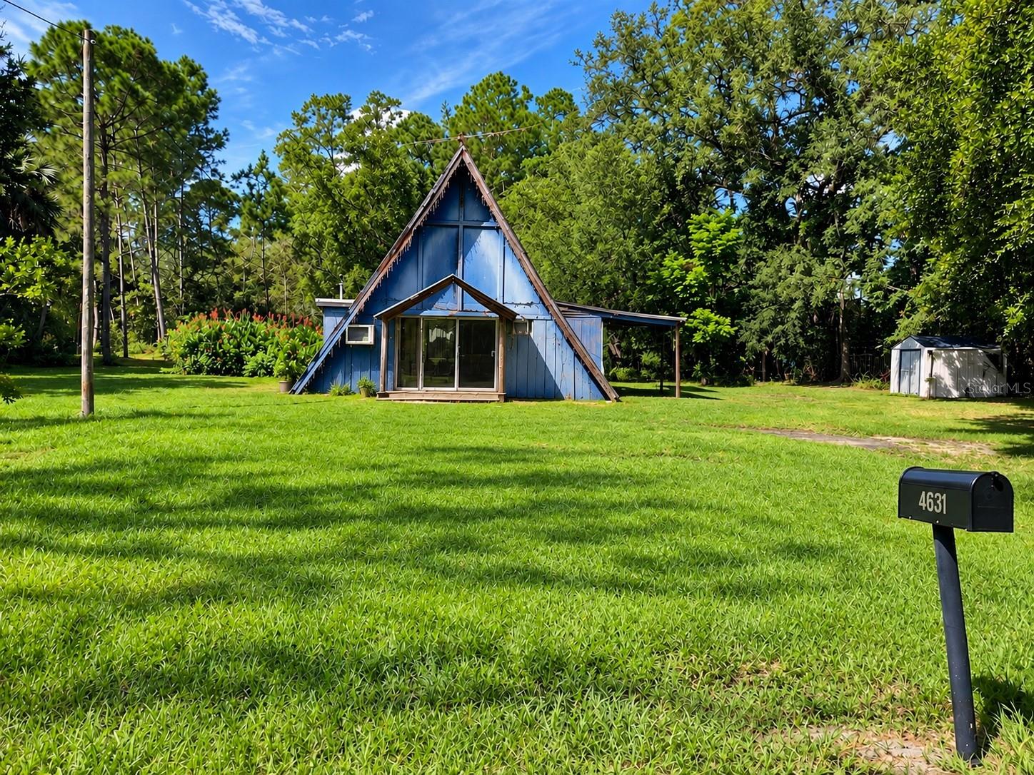 Listing photo 1 for 45631 Pennsylvania St