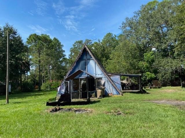 Listing photo 2 for 45631 Pennsylvania St