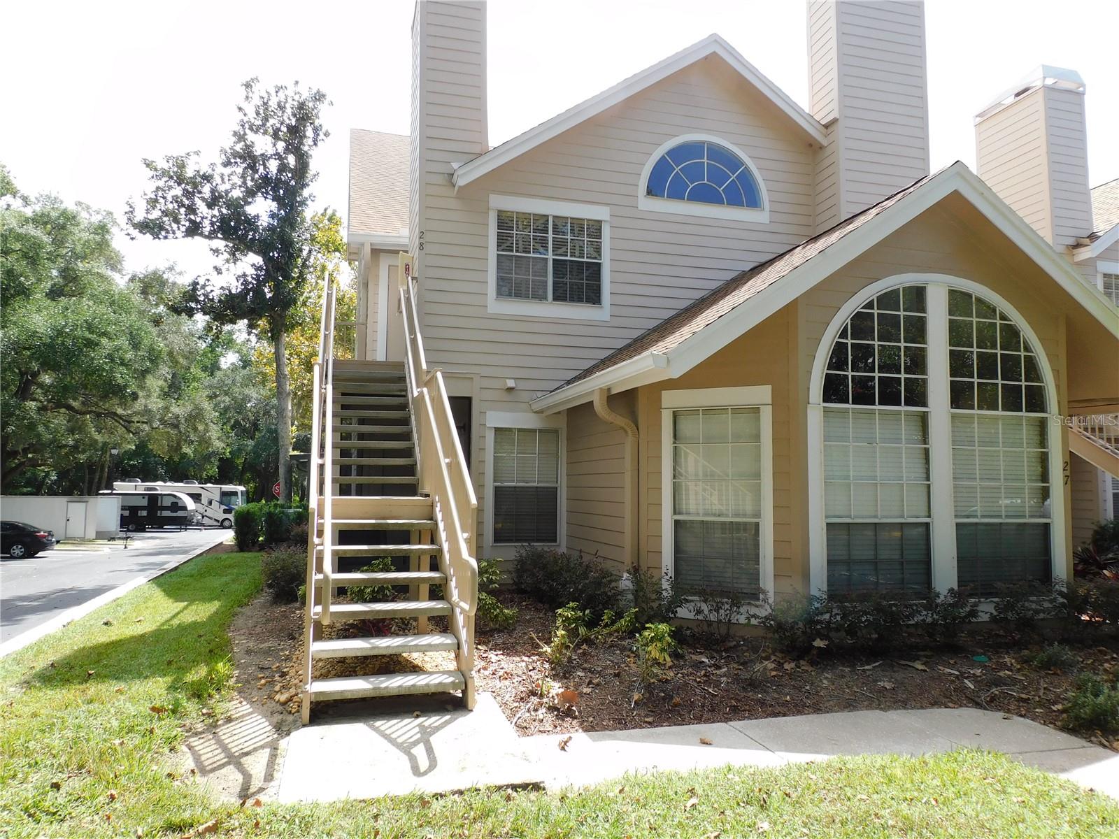 Listing photo 1 for 575 Bloomington Ct #28