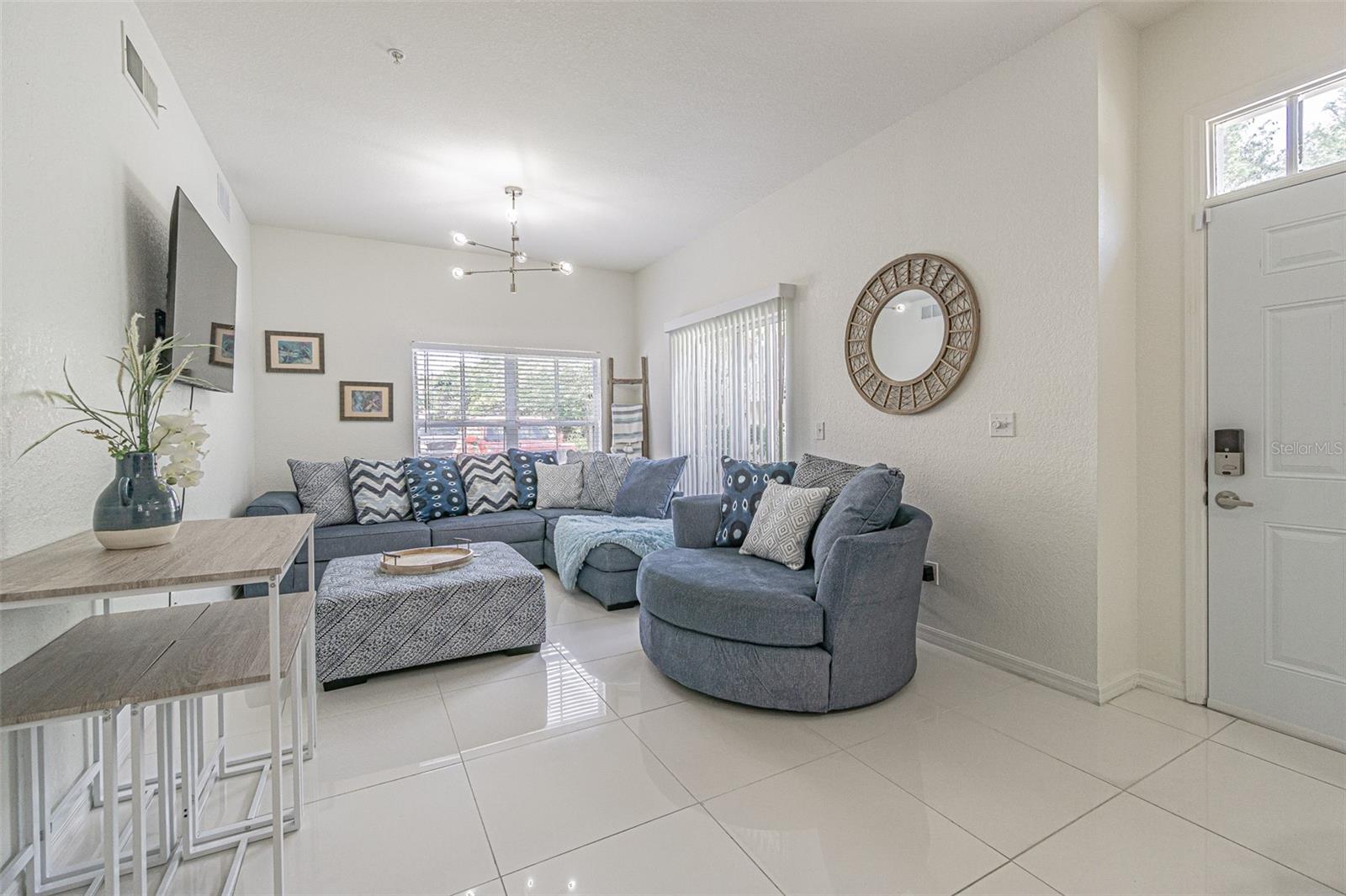 Listing photo 2 for 4001 Santa Maria Dr #107