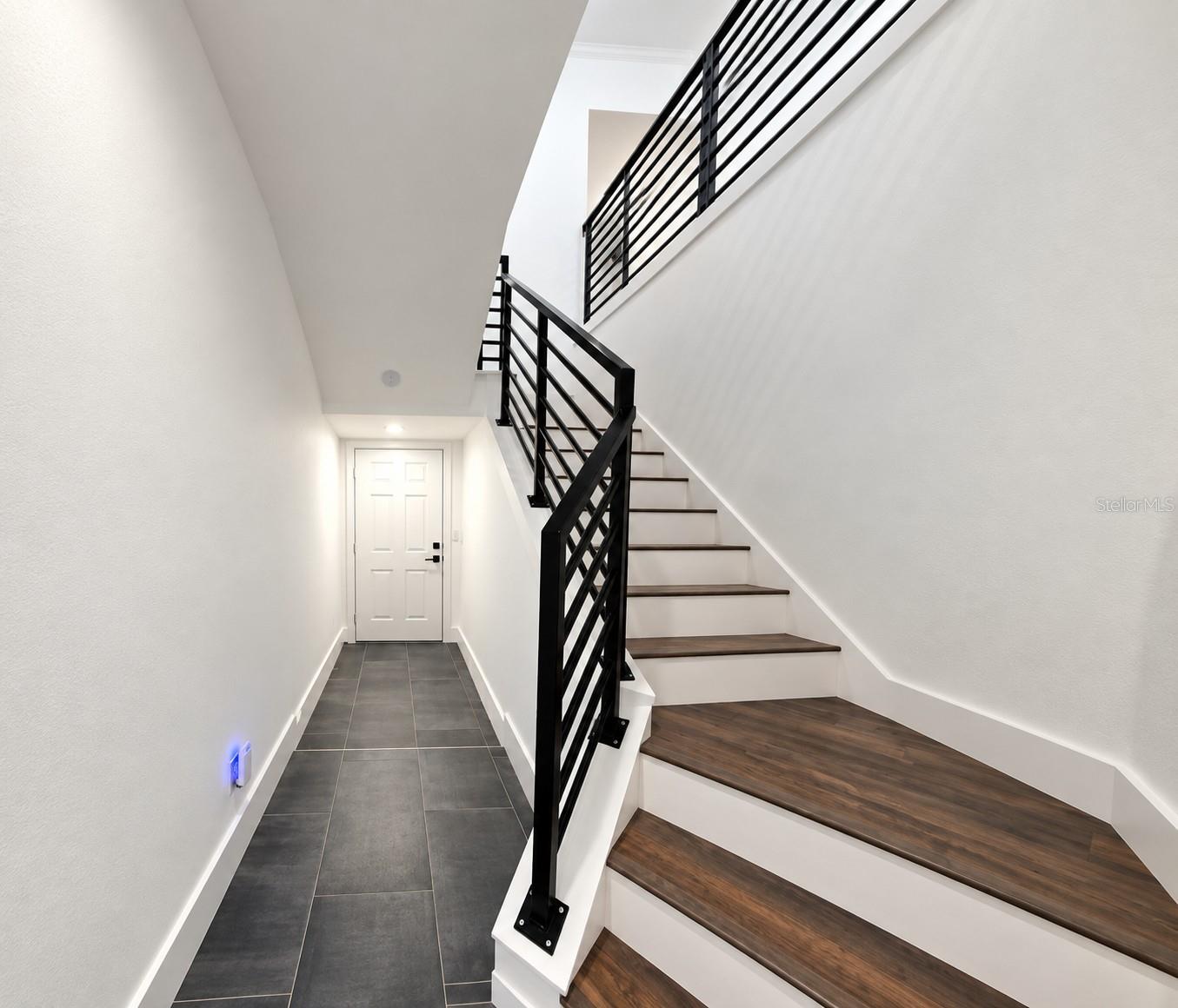 Listing photo 3 for 1001 Via Santae Ln #203