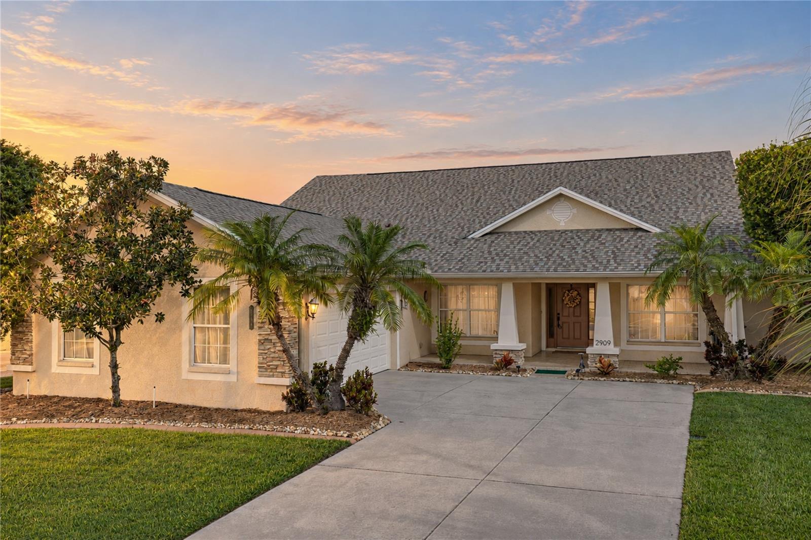 Listing photo 1 for 2909 Blackwater Creek Dr