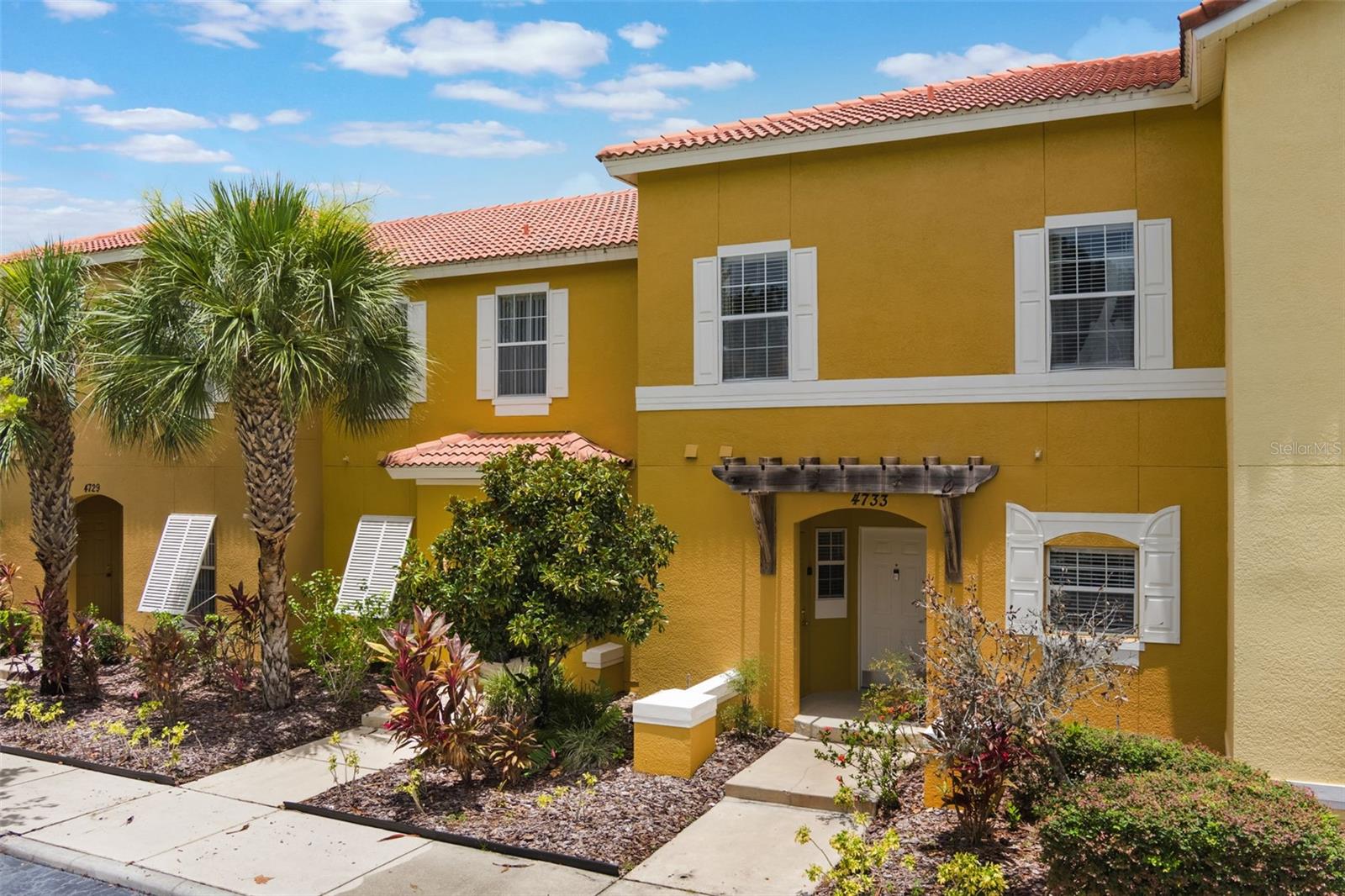 4733 VERO BEACH PLACE