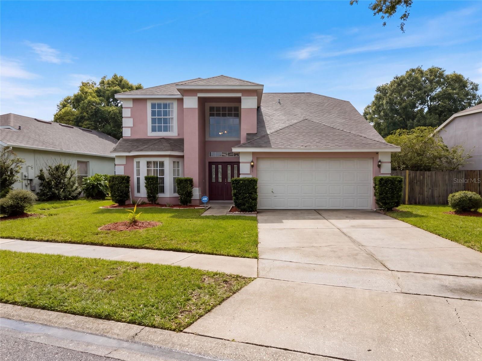 Listing photo 1 for 2772 River Ridge Dr