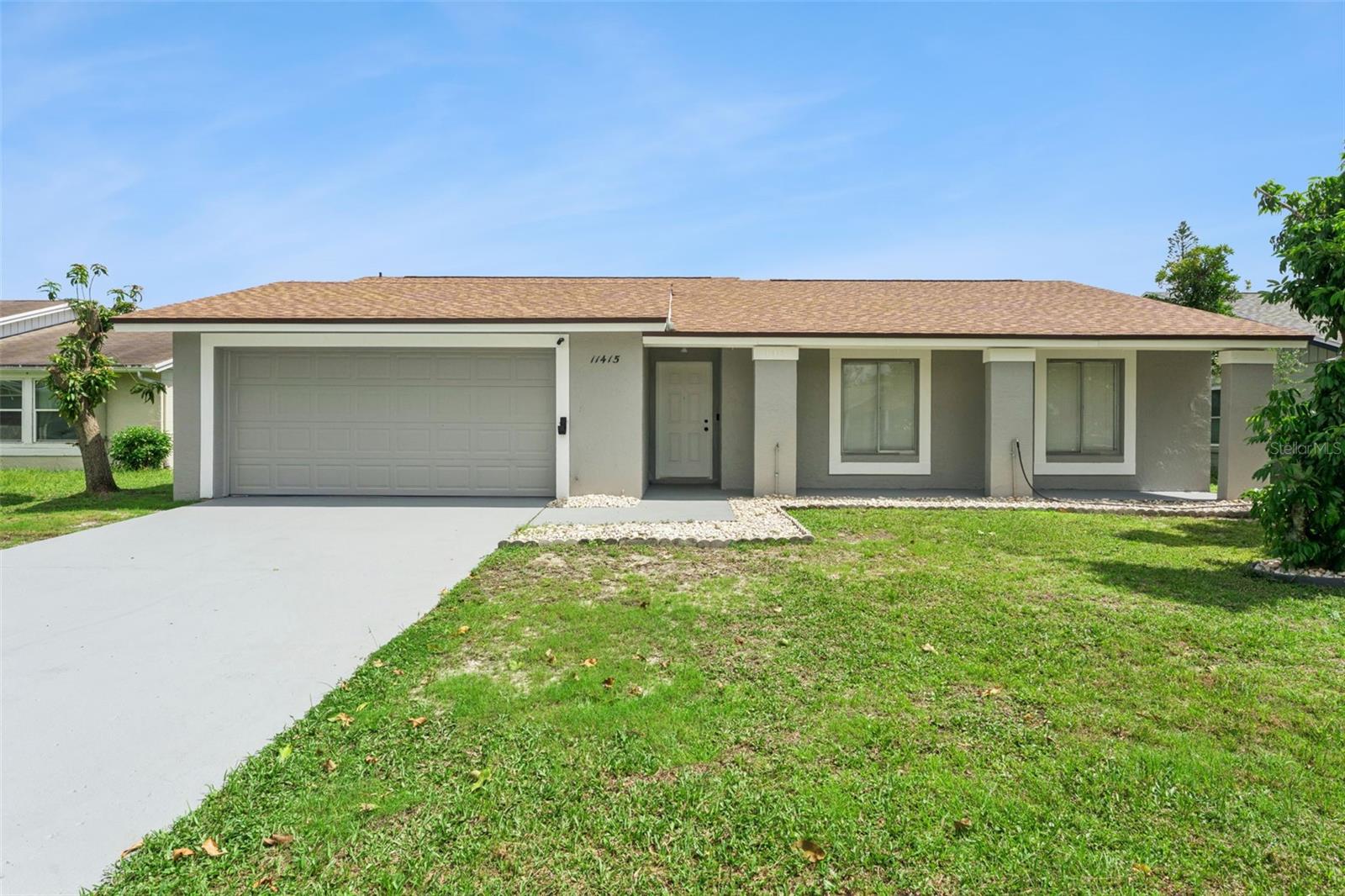 Listing photo 1 for 11415 Brithon Dr